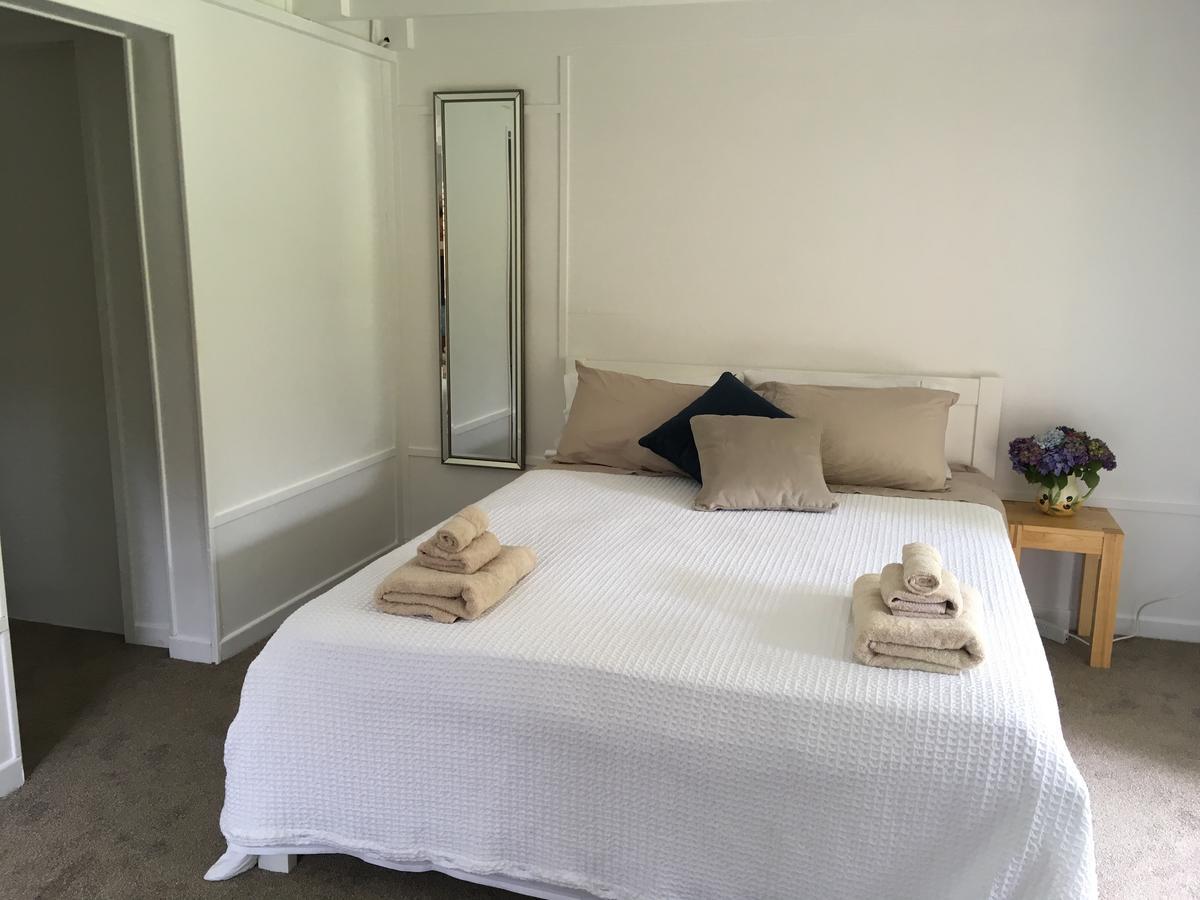 Bed and Breakfast Oneroa Gardens Екстер'єр фото